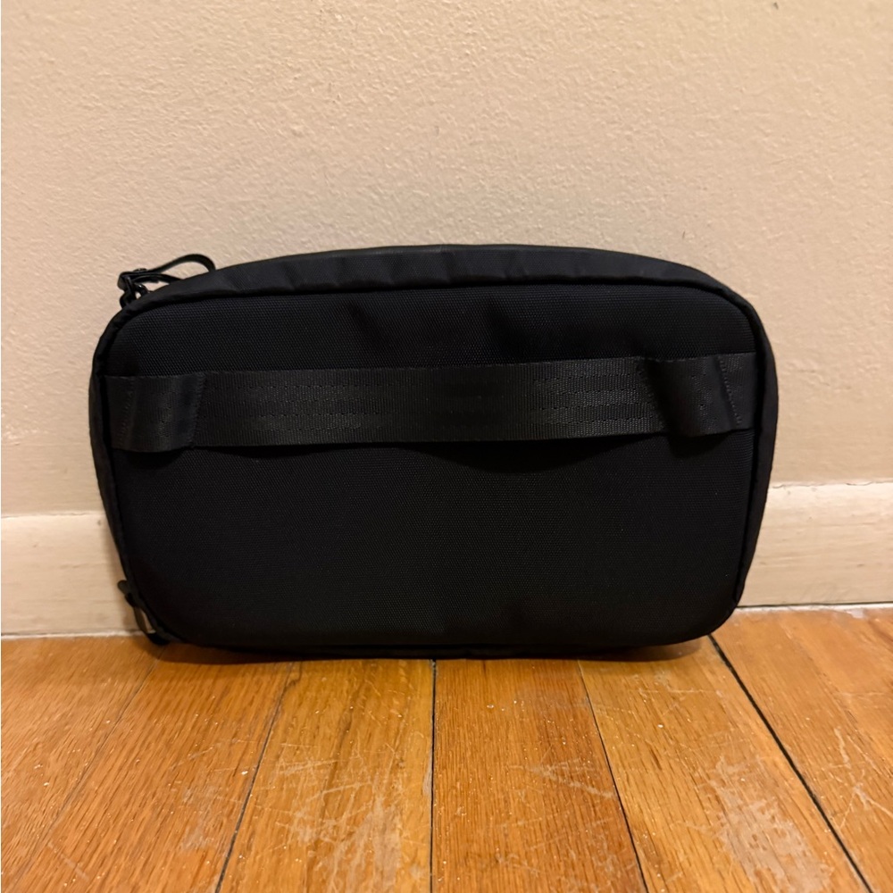 Alpaka Tech Case - image 2